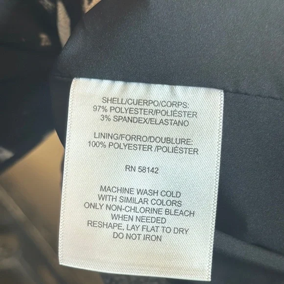 Elegant Black and White Patterned Dress - Picture 6 of 6